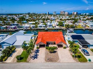 60 Aqua Ra Dr, Jensen Beach, FL 34957