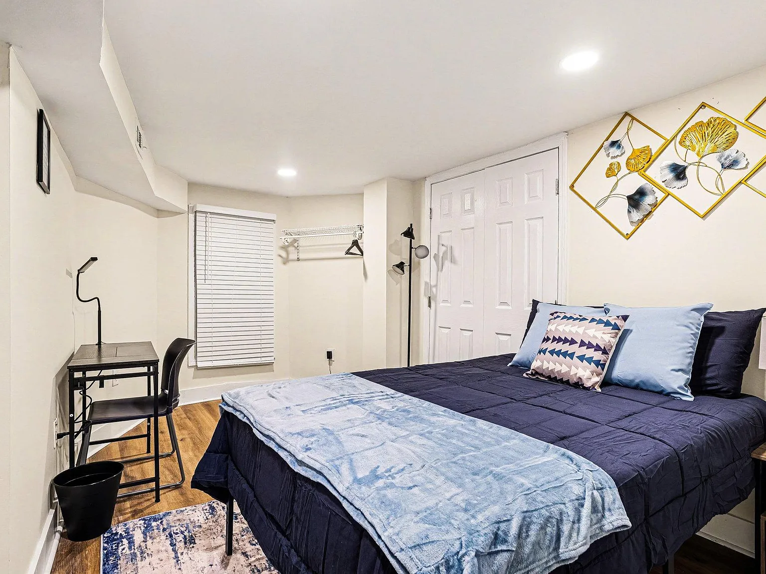 4 bed, 4.0 bath, 2800 sqft, $819 — Photo 2