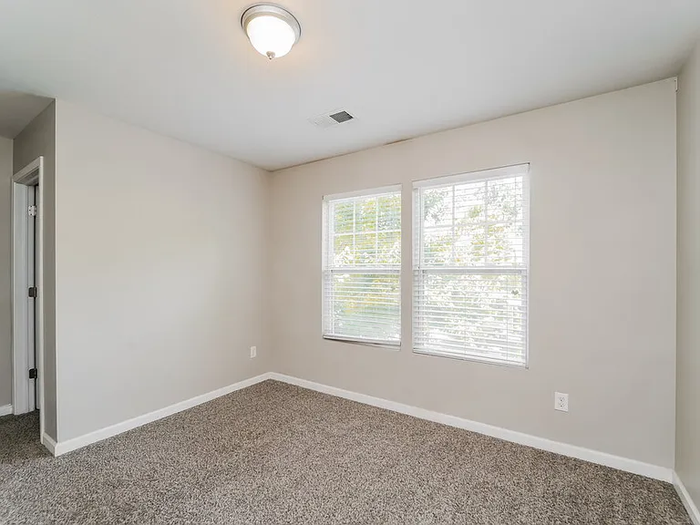 1040 Joselynn Dr — Photo 14