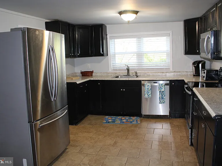 116 Greenbank Rd — Photo 6