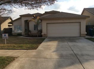 763 W Marilyn St, Farmersville, CA 93223