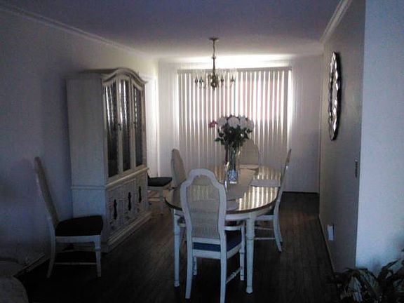 3rd image of 9764 Arvin Ave
