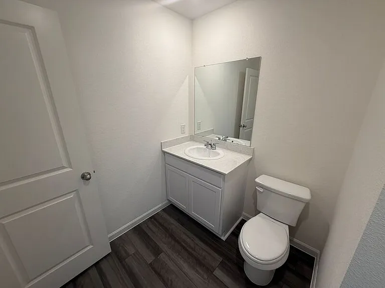 2210 Meadow Park Dr — Photo 29