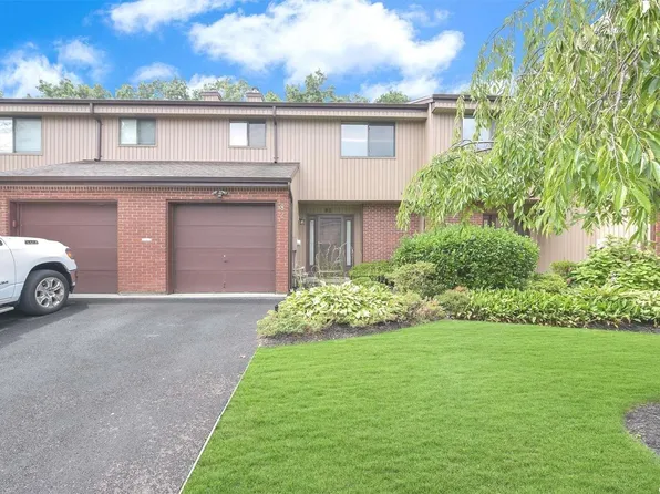 82 Timber Ridge Drive #82, Holbrook, NY 11741