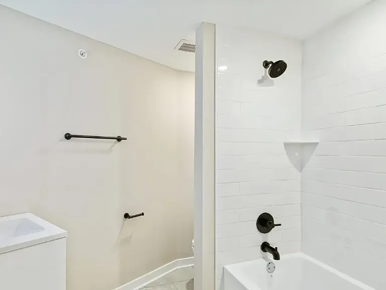 3712 Midvale Ave — Photo 11