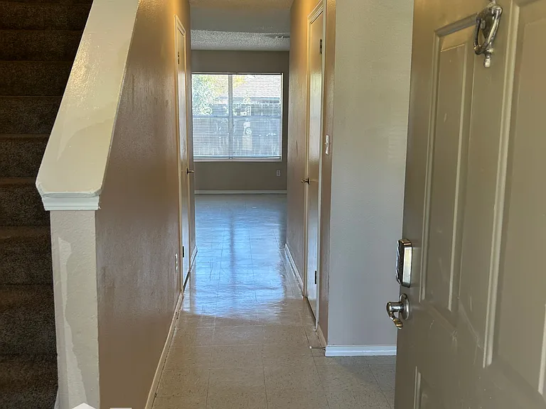 64 Boreal Ct — Photo 2