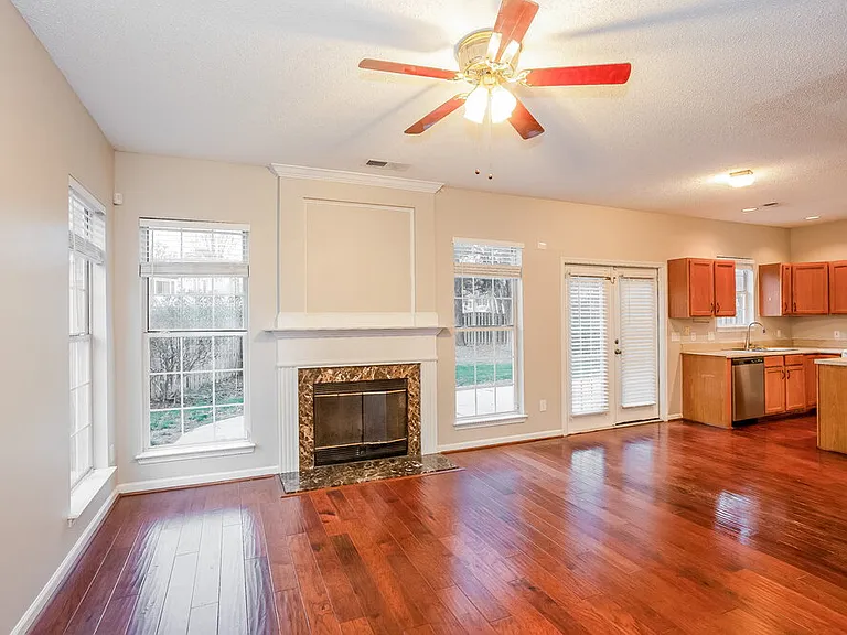 7640 Lady Bank Dr — Photo 8