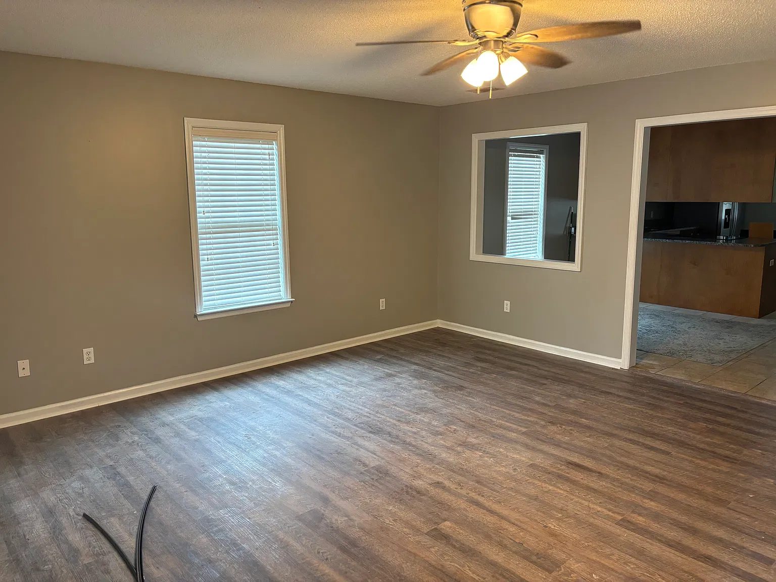 3 bed, 1332 sqft, $1,250 — Photo 2