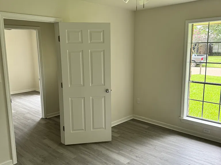 219 Wildwood Dr — Photo 6