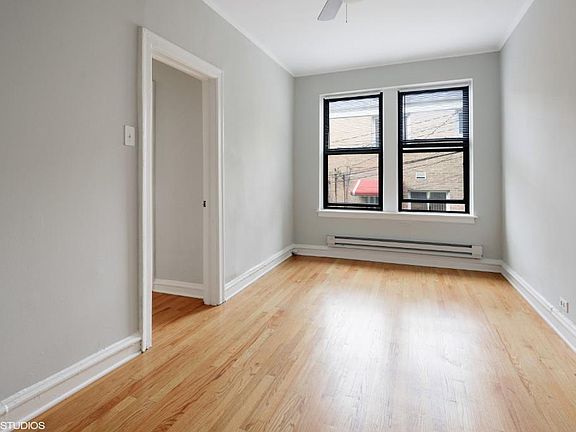 4th image of 4614 N Paulina St #311A