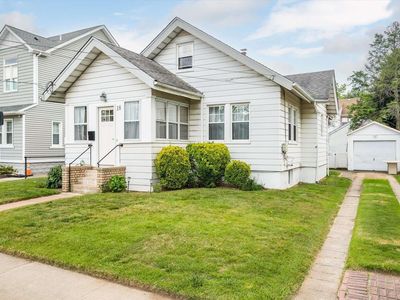 18 E Chester Street, Valley Stream, NY, 11580