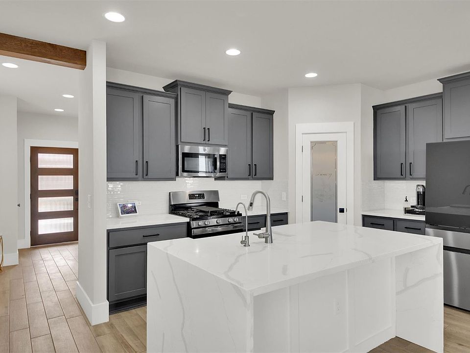 1st image of 964 Pepperbark Loop