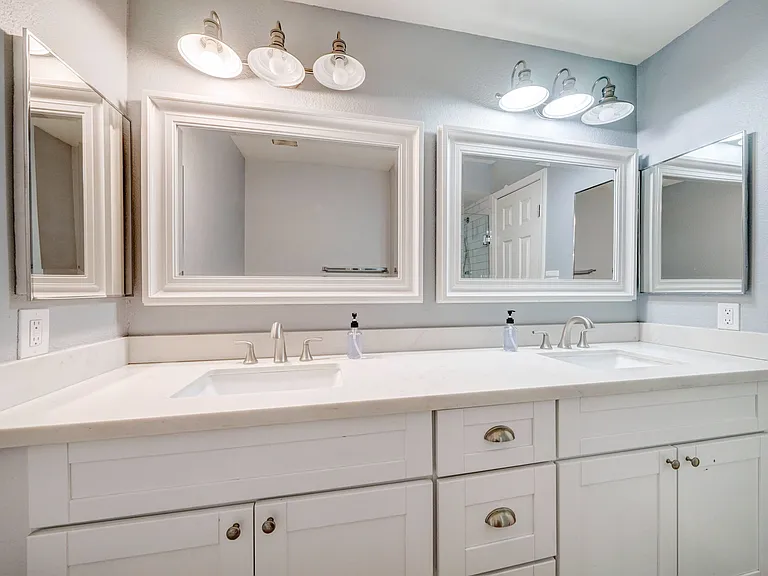 Bathroom #2