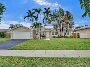 11539 SW 56th St, Cooper City, FL 33330