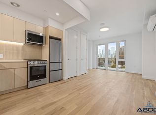 556 Sackett St #2D, Brooklyn, NY 11217