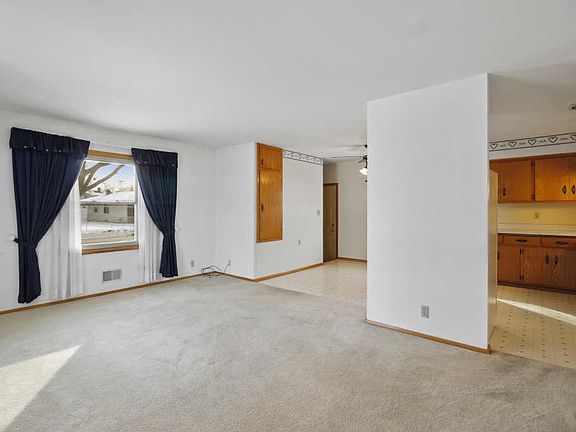 5th image of 7707 W Bobolink Ave