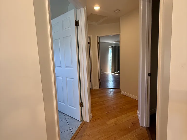 2446 S Centinela Ave — Photo 33