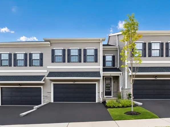16 Melbourne Dr, Oakland, NJ 07436