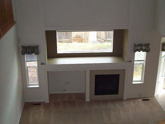 4 Family Room_06072013