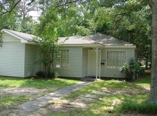 200 S Scanlan St, Hammond, LA 70403
