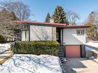 535 N 92nd St, Milwaukee, WI 53226