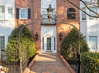 7520 Lead Mine Rd APT 304, Raleigh, NC 27609