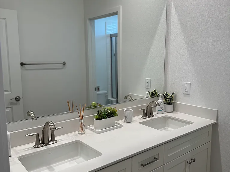 3960 Stirrup Ct — Photo 2