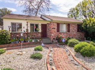 18818 Wyandotte St, Reseda, CA 91335