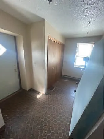 3 bed, 1500 sqft, $900 — Photo 4