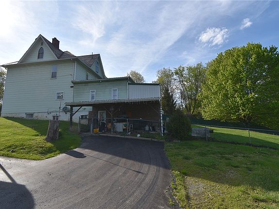 4th image of 110 Bell Ave