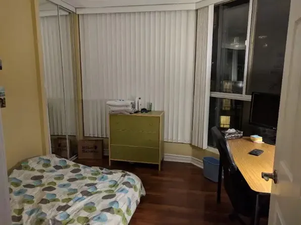 55 Centre Ave, Toronto, ON