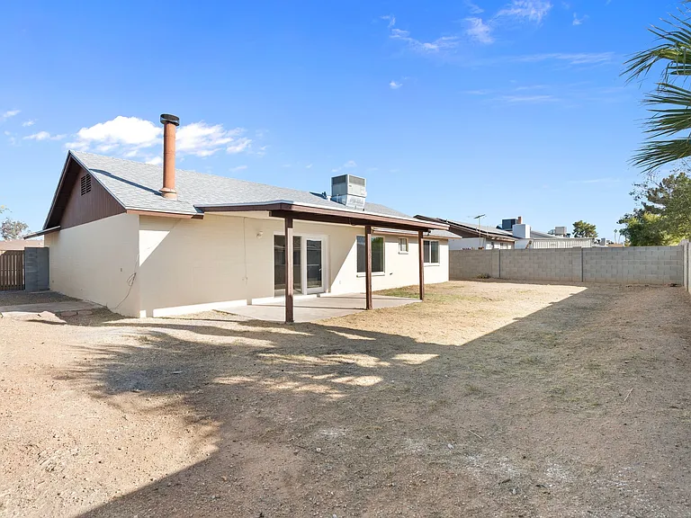 4043 W Sweetwater Ave — Photo 19