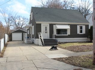 237 N Sumner Ave, Aurora, IL 60505