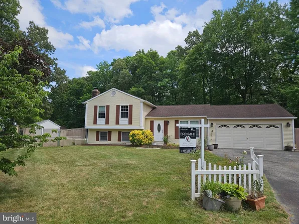 12615 Indian Ln, Waldorf, MD 20601