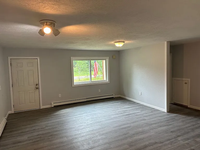 2100 Mavencamp Cir — Photo 2