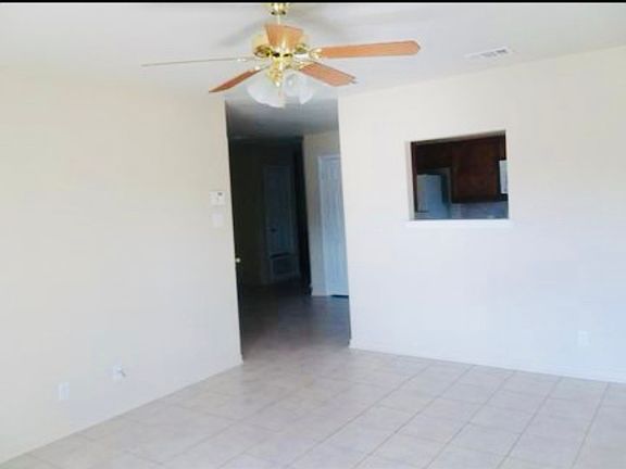 4th image of 1506 Golden Eagle Ct #B