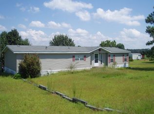 114 Kingfisher Ln, Fitzgerald, GA 31750