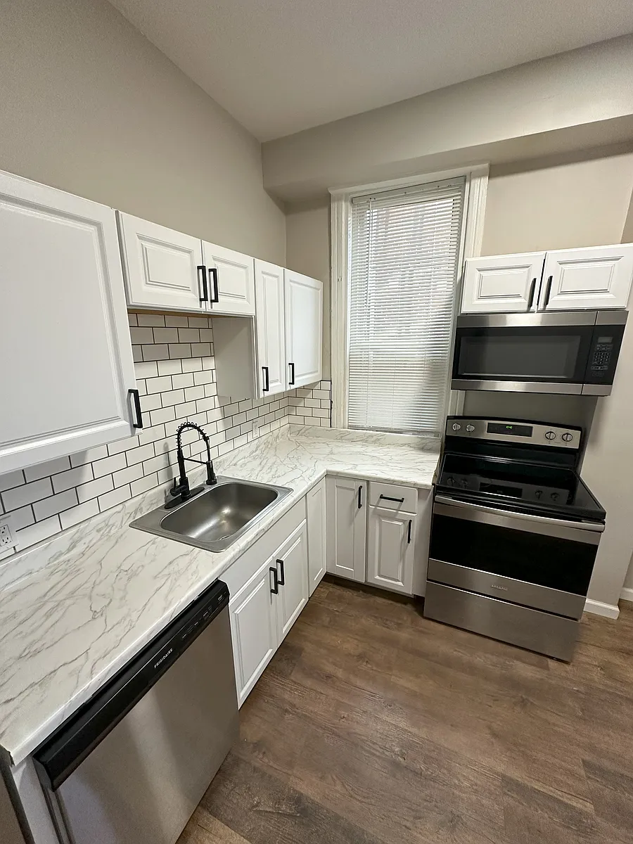 Building Photo - 1807 N 2nd St #1