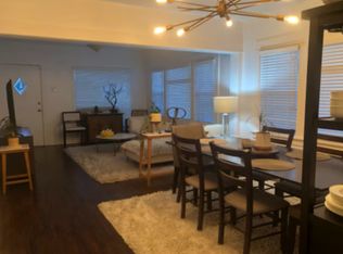 867 W 9th St, San Pedro, CA 90731