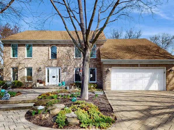 227 Arlington Ave, Naperville, IL 60565