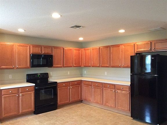 2nd image of 15412 Galbi Dr #00