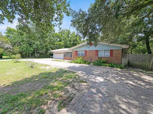 37 Poplar Ave, Shalimar, FL 32579