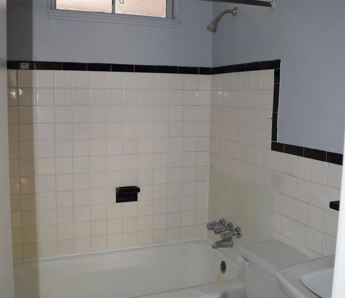 1 bed, 1.0 bath, $950 — Photo 4