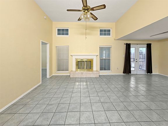 5th image of 2426 Sutton Dr