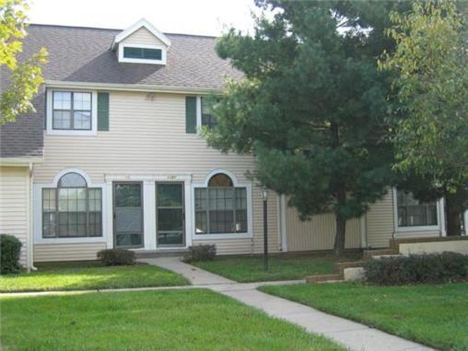1st image of 1157 Hampton Ln