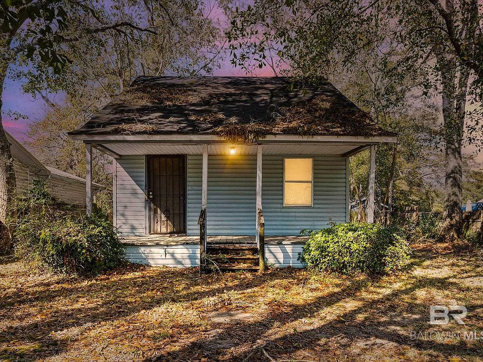 1st image of 752 Elba Ave