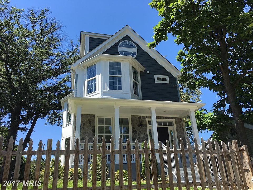 Exterior (Front)