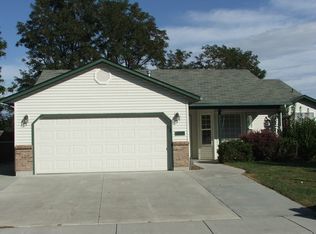 154 N Moraine Ave, Eagle, ID 83616