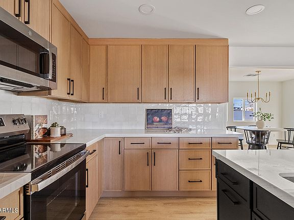 3rd image of 4129 E EUGIE Avenue