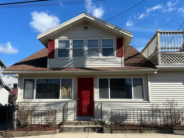 6 M St #1, Hampton, NH 03842